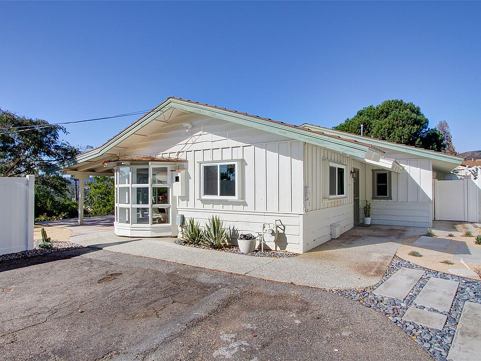 1st image of 1540 Nob Hill Dr