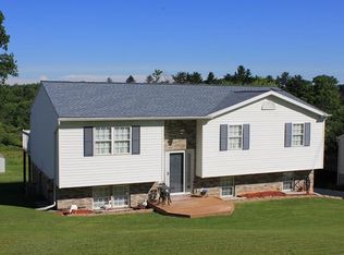 208 Charlotte Cir, Kittanning, PA 16201