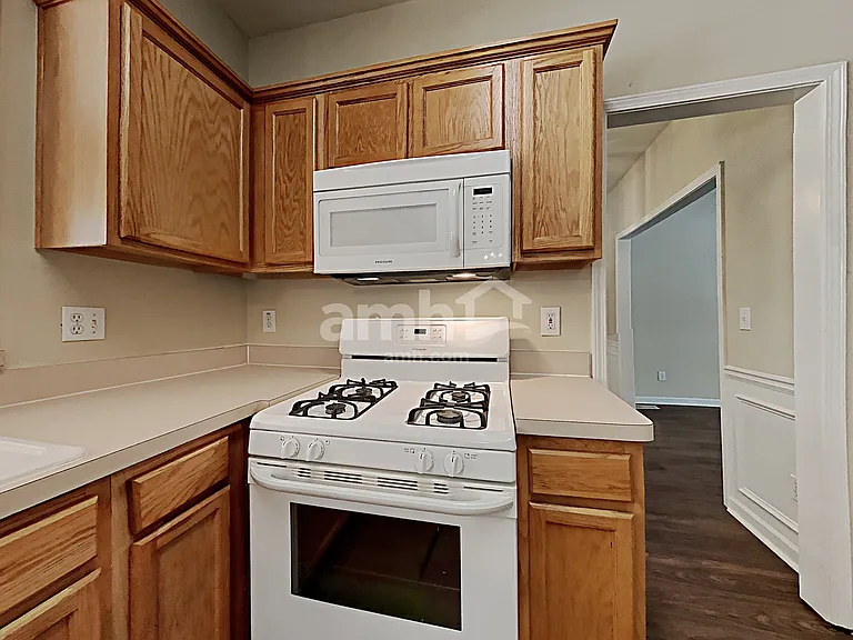 2687 McGuire Dr NW — Photo 4