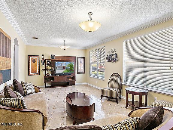 3rd image of 12626 Tropic Dr E