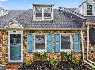 885 Woodlawn Ave, Phoenixville, PA 19460