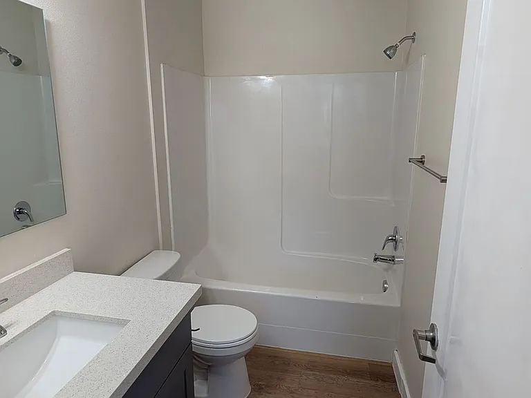 3715 McKinley Ave — Photo 8