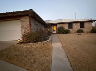 430 Stagecoach Trl, Denison, TX 75021