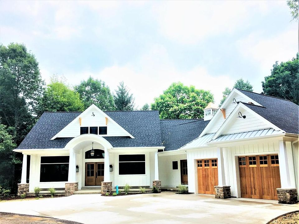 1st image of 2854 Lake Grove Path
