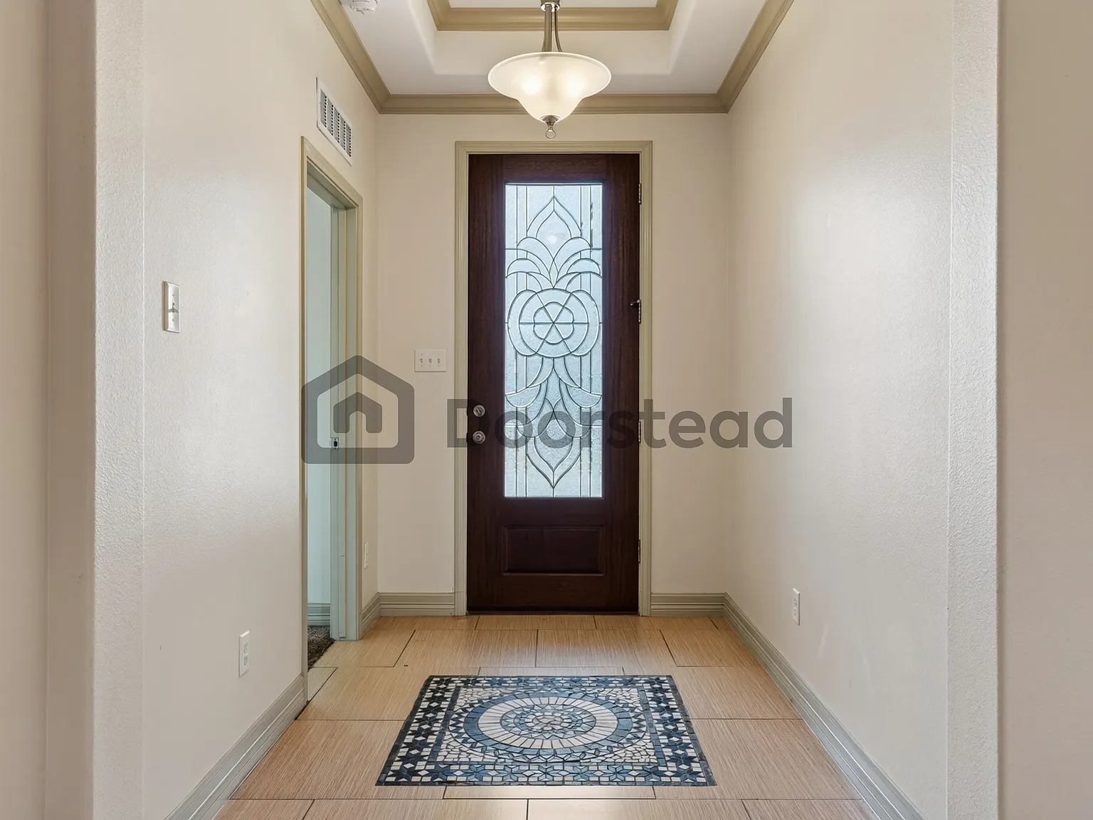 4 bed, 2.0 bath, 1717 sqft, $2,400 — Photo 4
