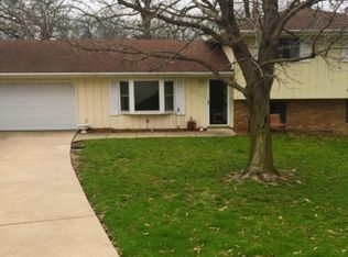 10216 W Lake Camelot Dr, Mapleton, IL 61547