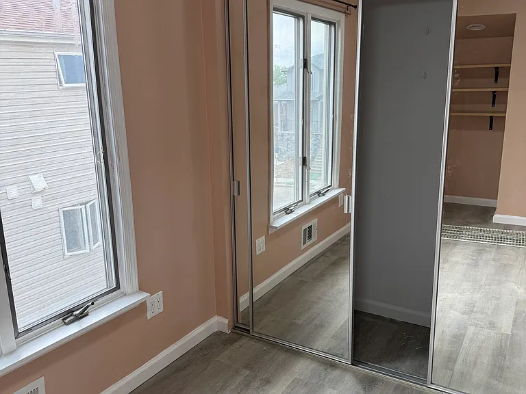 358 Adams Ave — Photo 13