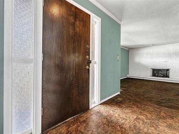 5th image of 1213 S Holly Ave