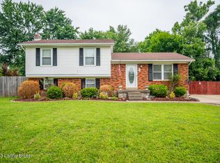 292 Hillcrest Dr, Mount Washington, KY 40047