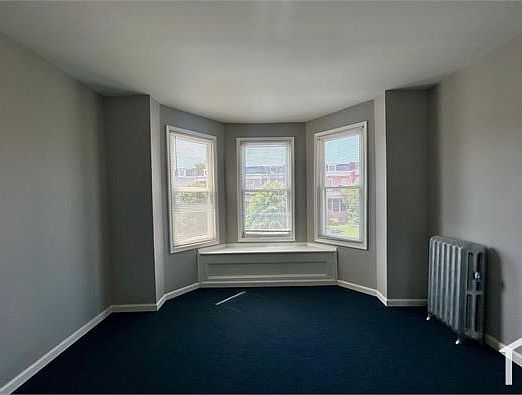 5th image of 2920 Winchester St #B