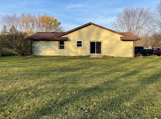 711 Mansfield Ct #711, Hartland, WI 53029