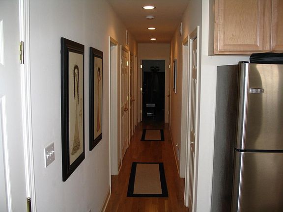 4th image of 3125 N Oakley Ave