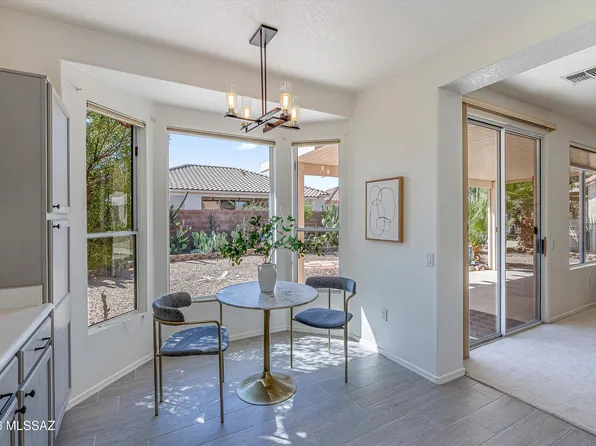 7541 W Wandering Coyote Dr, Tucson, AZ 85743