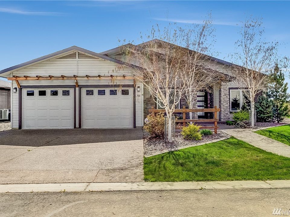 1st image of 700 Kachess Ln