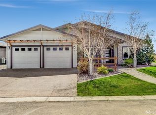 700 Kachess Ln, Zillah, WA 98953