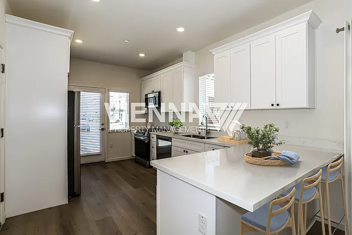 8086 Quiet Knolls Dr — Photo 11