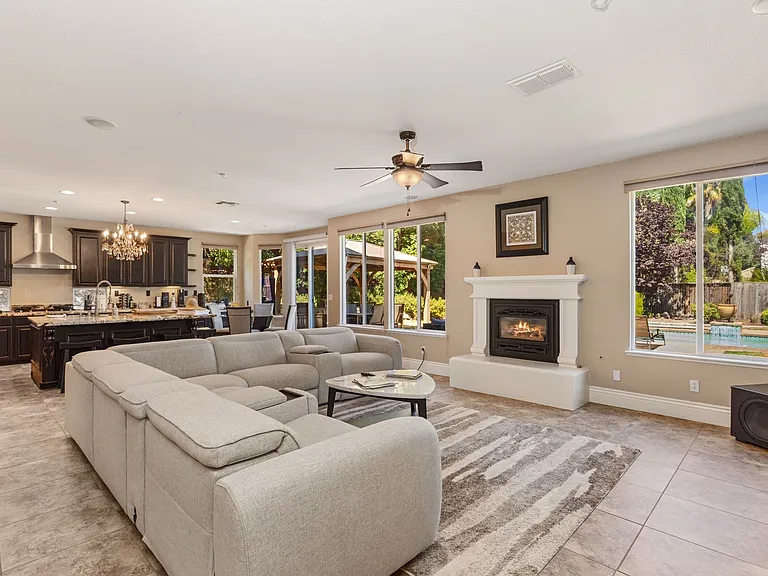 6505 Winter Rush Dr — Photo 28