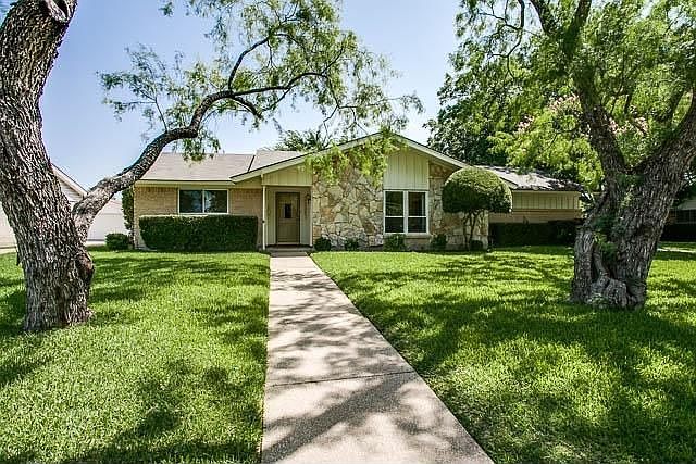 1st image of 3327 Arawak Pl