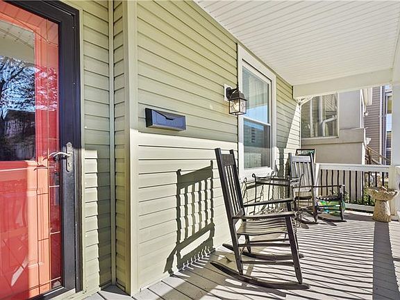 2nd image of 88 Lincoln Ave