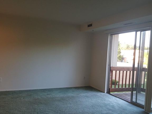 4th image of 27359 Westown Blvd APT 1208