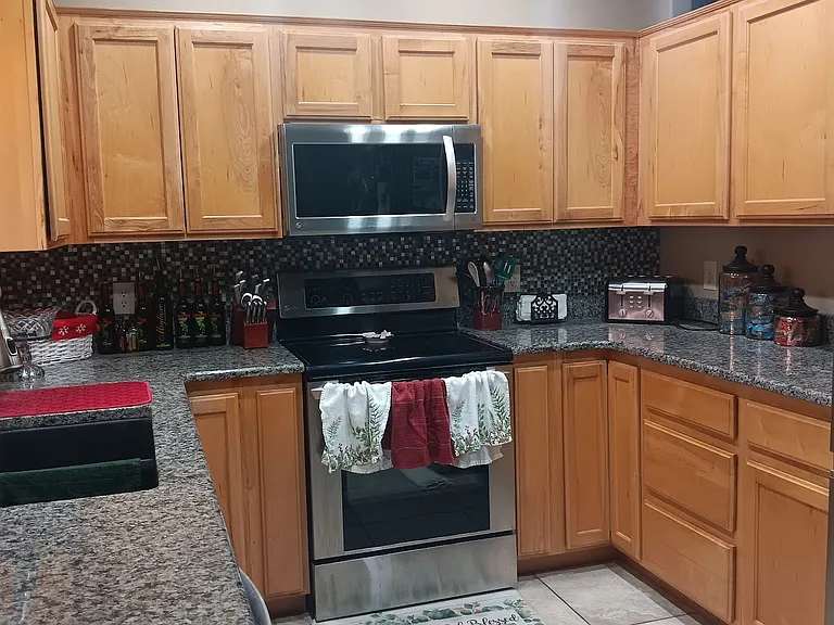 376 N 2480 W — Photo 2
