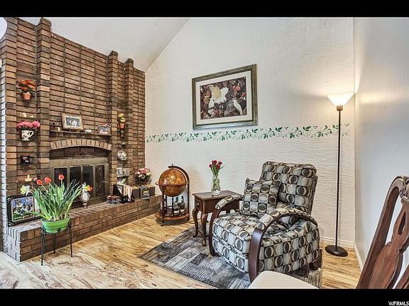 3rd image of 8113 S Cottonwood Hills Cir
