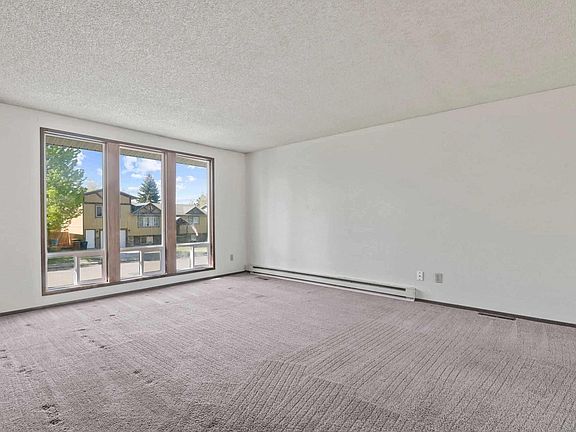 4th image of 3419 E Glass Ave