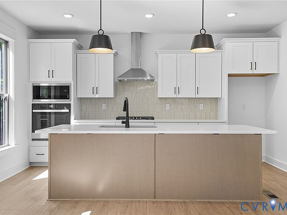 2nd image of 3731 Tuckmar Ridge Dr