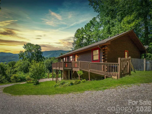 3543 Dark Ridge Rd, Sylva, NC 28779