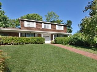 28 Northwood Cir, New Rochelle, NY 10804