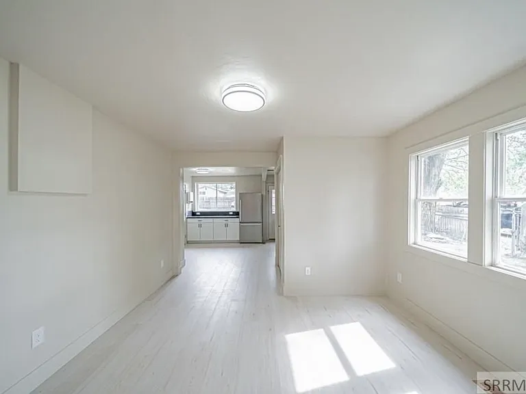 648 W 3rd St N — Photo 11