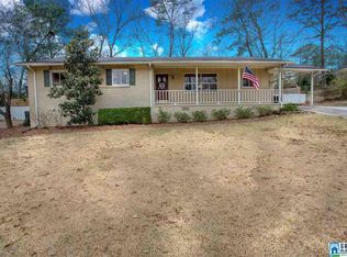 2548 Yorkmont Dr, Vestavia Hills, AL 35226