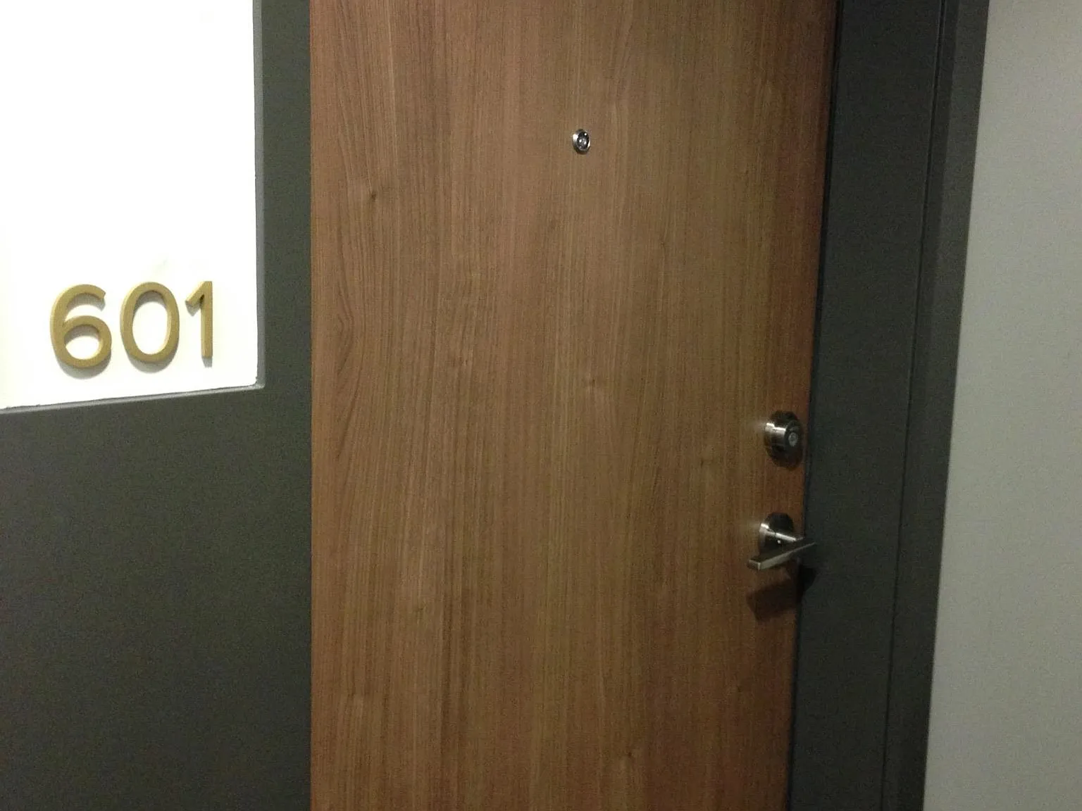 1 bed, 600 sqft, $2,350 — Photo 2