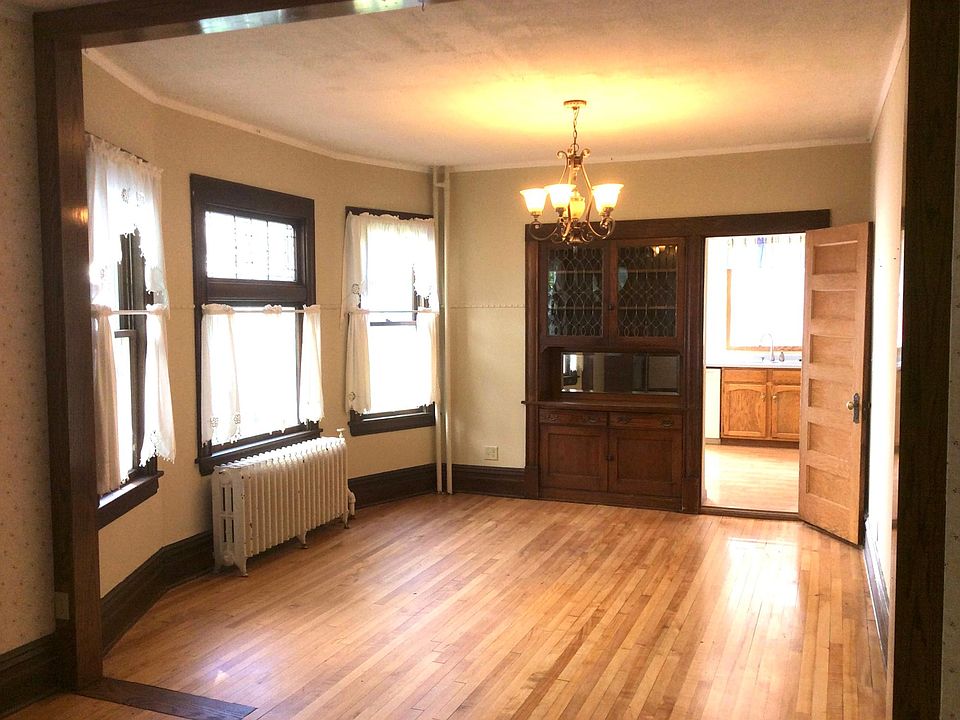 1st image of 428 Herschel St