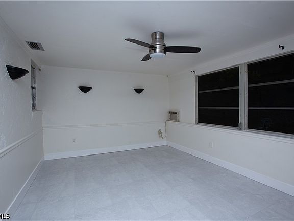 5th image of 1034 Southdale Rd