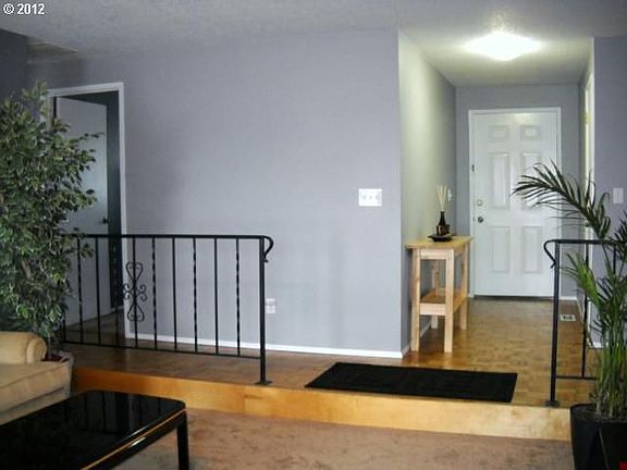 2nd image of 16895 SE Berghammer St