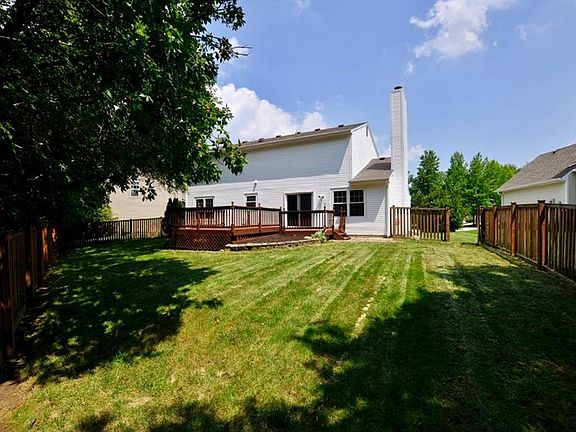 3rd image of 10406 Runview Cir