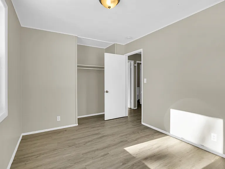 1101 N McKinley Ave — Photo 17