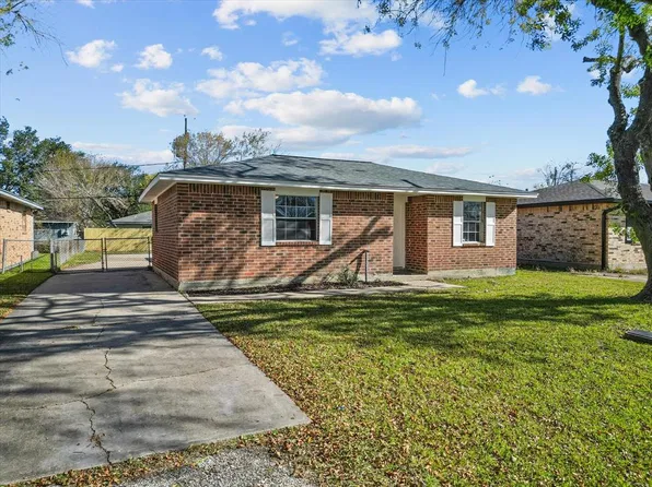 4717 Pine Street, Seabrook, TX 77586