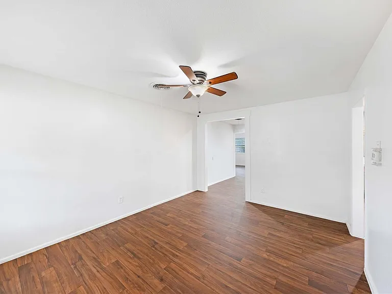 2717 Wesleyan Dr — Photo 26