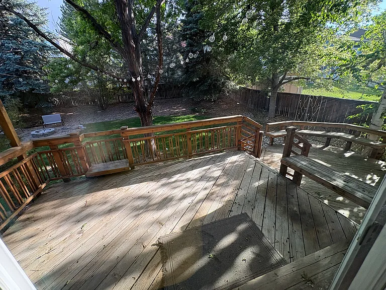 1370 Knollwood Way — Photo 23
