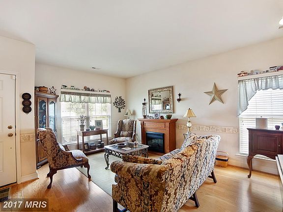 4th image of 839 Harmony Way