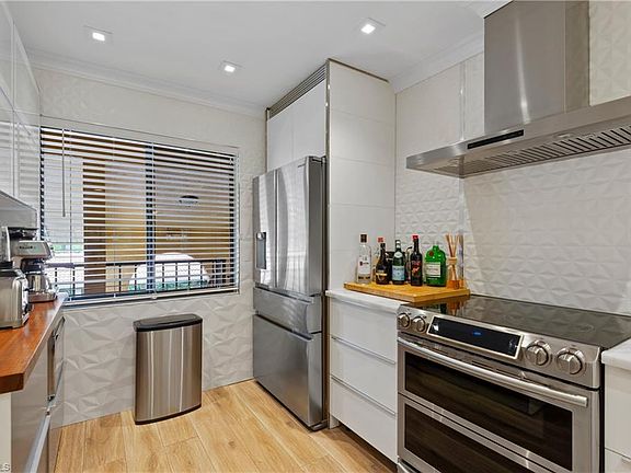 3rd image of 9845 Citadel Ln Unit 206