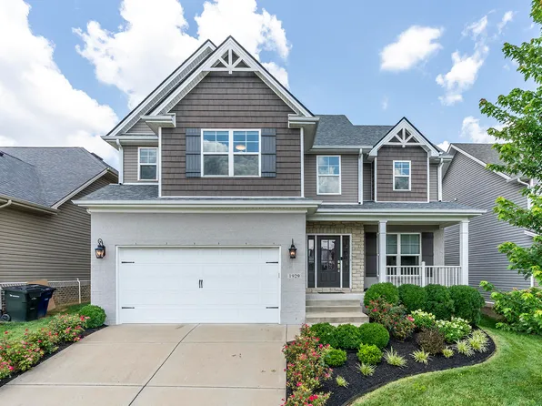 1929 Covington Dr, Lexington, KY 40509