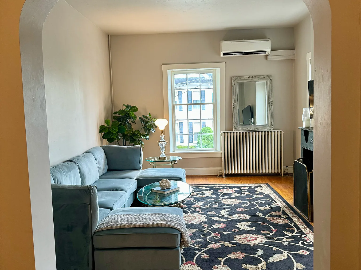 2 bed, 1600 sqft, $1,950 — Photo 3