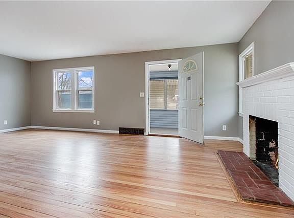 5th image of 8339 Winchester Ave