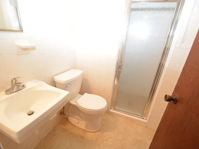 4640 Pinedale Dr — Photo 4