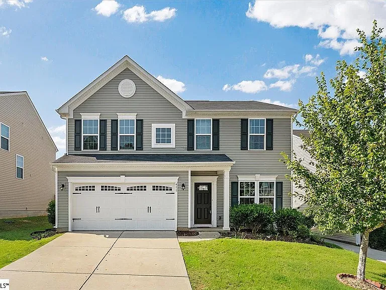 411 Sandusky Ln — Photo 2