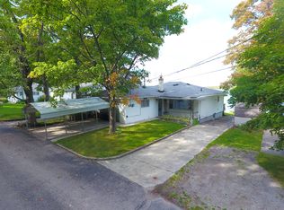 9239 Blue Horizon Rd, Presque Isle, MI 49777