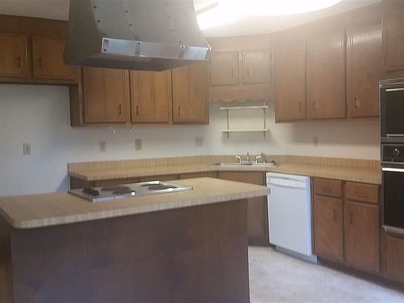 5th image of 510 Chanterelle Cir